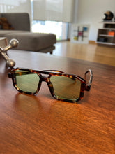 Cargar imagen en el visor de la galería, Lentes rectangulares - verde
